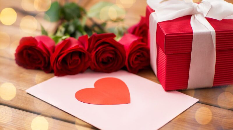 Presentes do Dia dos Namorados para ela: 7 produtos de cuidados com a pele baseados em rosa