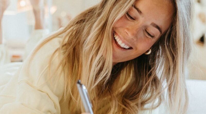 Como começar um diário de alegria e capturar a magia cotidiana da vida