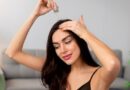 Você deve lubrificar seu cabelo em monção?
