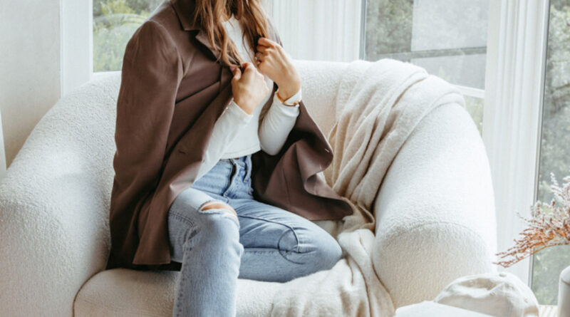 20 itens essenciais de moda de outono acessível abaixo de US $ 200