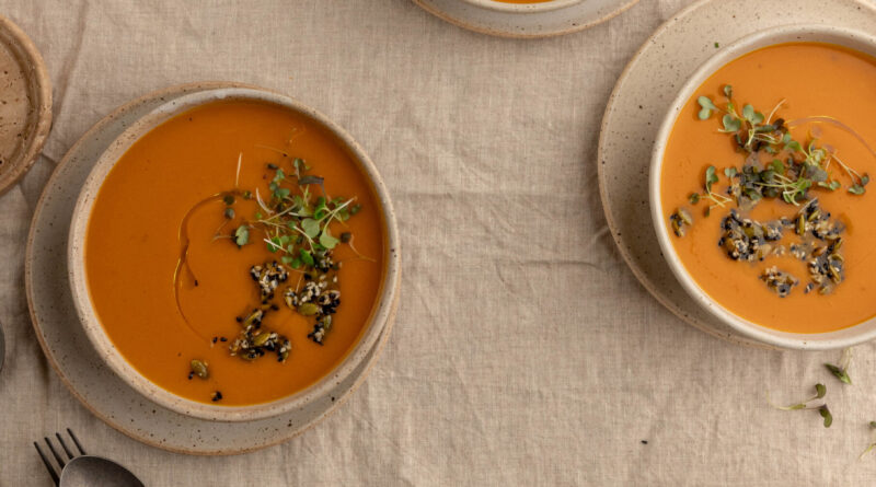 Miso gengibre sopa de batata doce