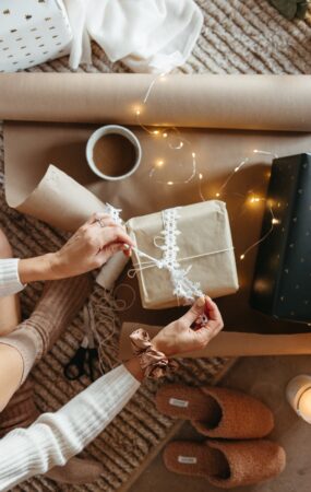 Maneiras simples, bonitas e sustentáveis ​​de embrulhar presentes