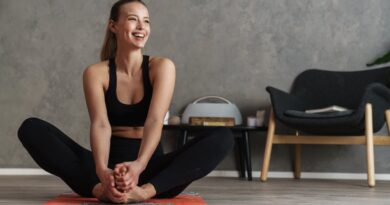 7 erros comuns de ioga que todos deveriam evitar para obter melhores resultados
