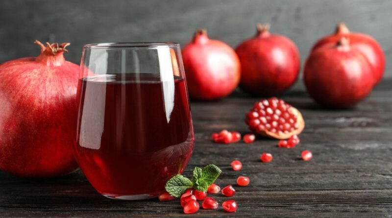 Nutricionista compartilha 10 bebidas que aumentam o colágeno para retardar o envelhecimento da pele