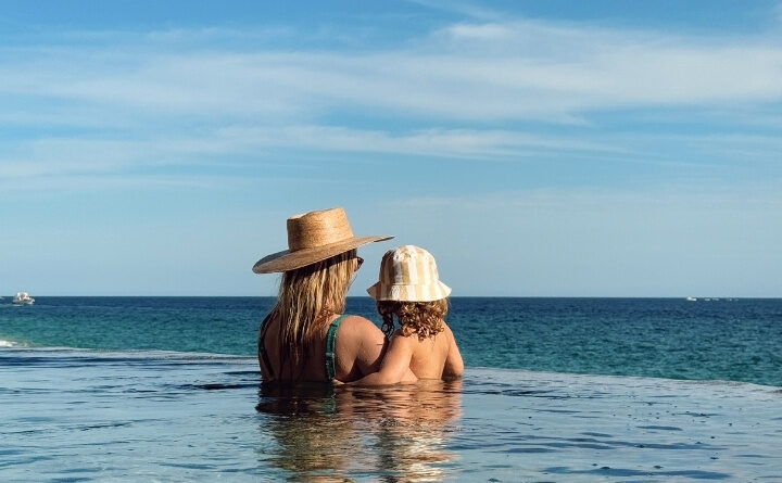 O guia definitivo para seguro de viagem familiar • The Blonde Abroad