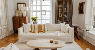 As 10 principais ideias para pequenas salas de estar de designers de interiores
