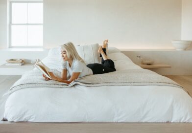 Remi Ishizuka reading in calming bedroom