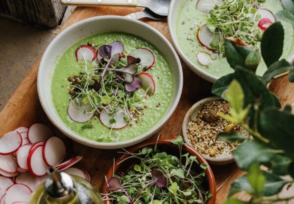 15 receitas fáceis de sopa para começar a primavera forte