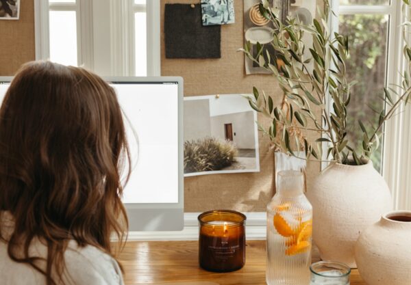 As 18 melhores velas não tóxicas para uma casa mais limpa e aconchegante