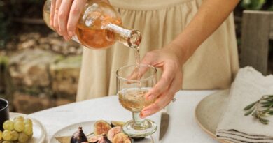 Os 10 melhores vinhos rosés para saborear e servir neste verão
